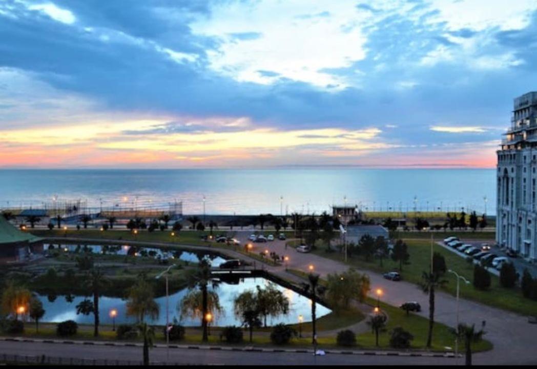 Gorgiladze Black Sea Apartment Batumi Ngoại thất bức ảnh